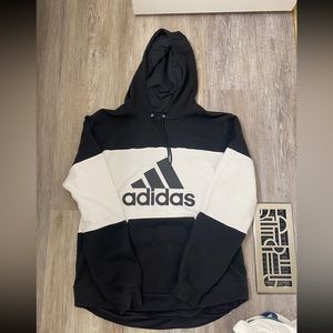 VINTAGE ADIDAS HOODIE